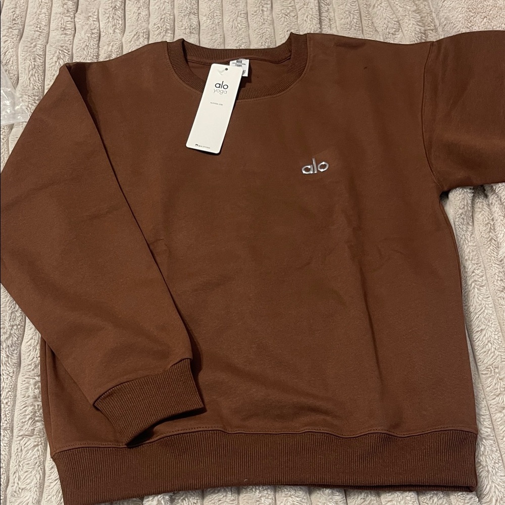 ALO Yoga Chocolate Crewneck Sweater